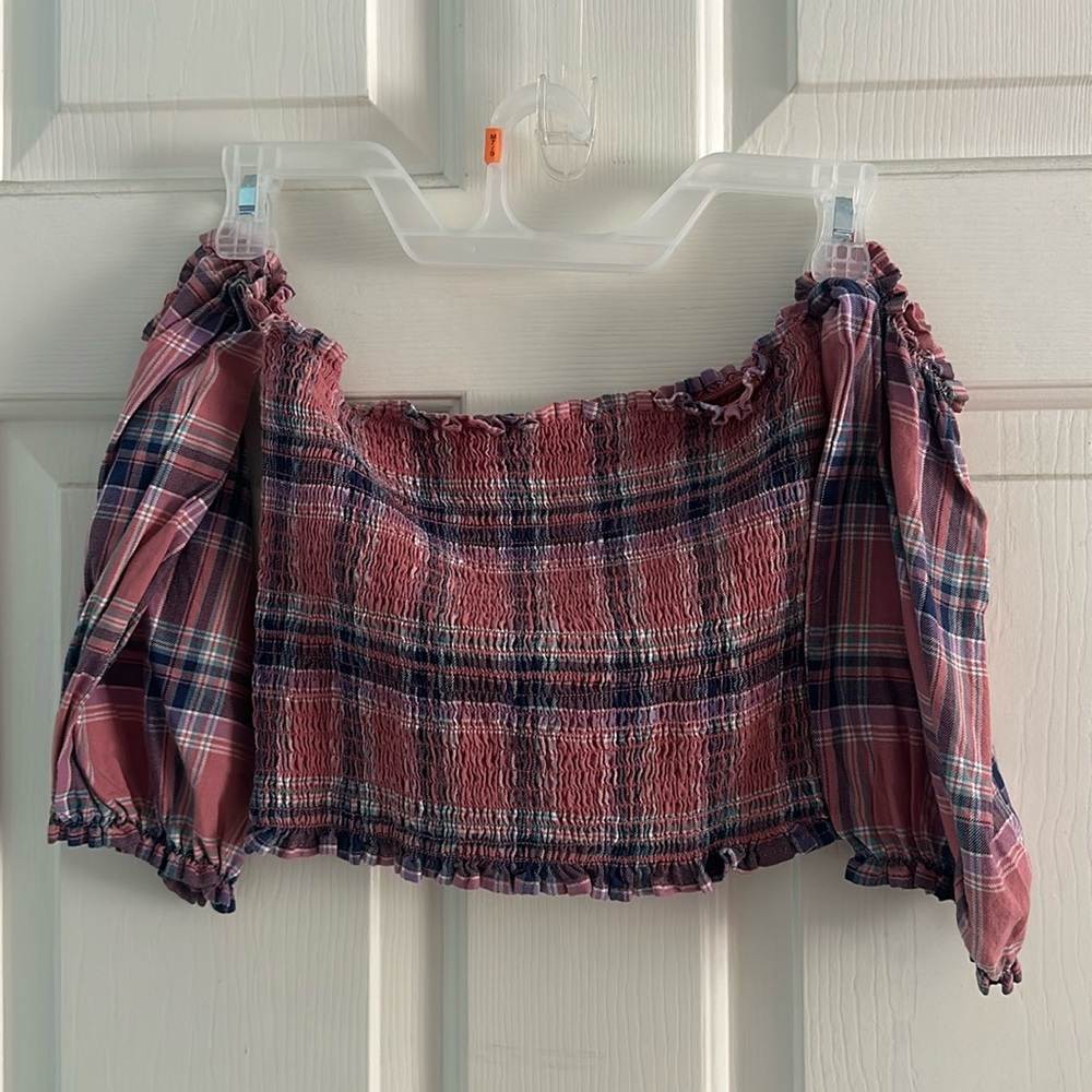 pink stretchy crop top